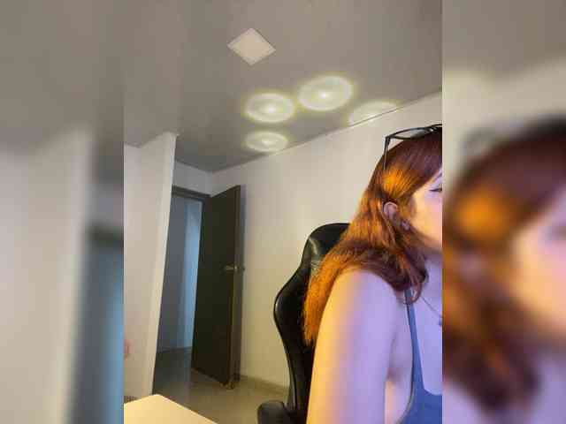 Allie-Rose webcam