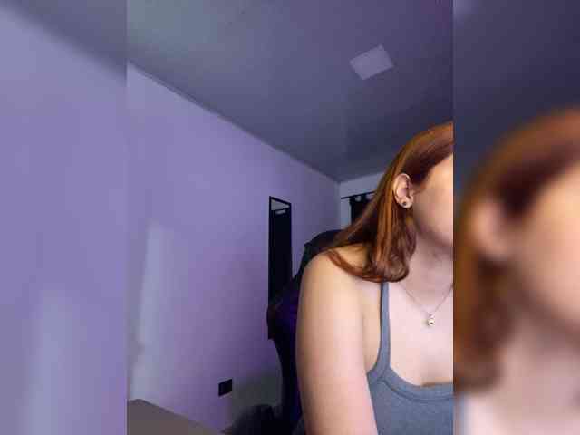 Allie-Rose webcam