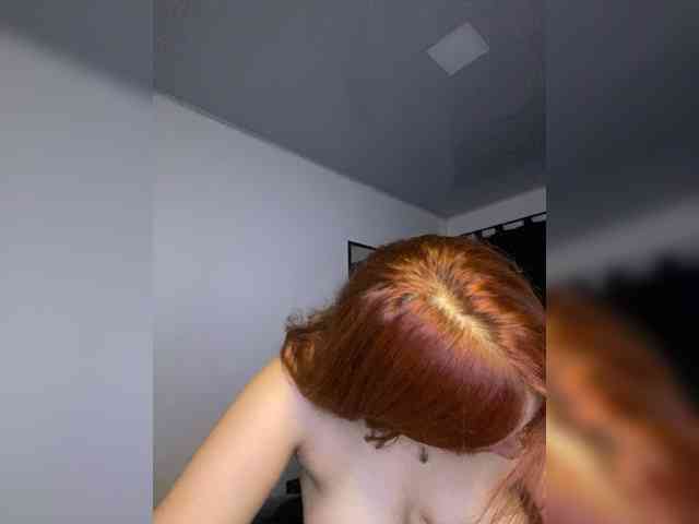 Allie-Rose webcam