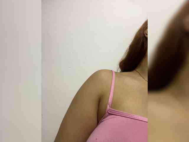 Allie-Rose webcam