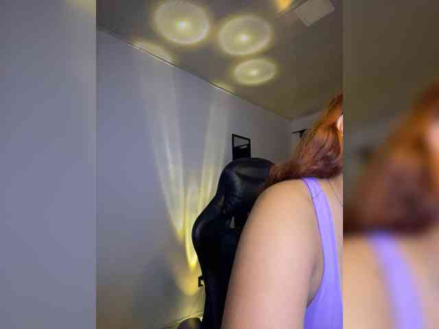 Allie-Rose webcam