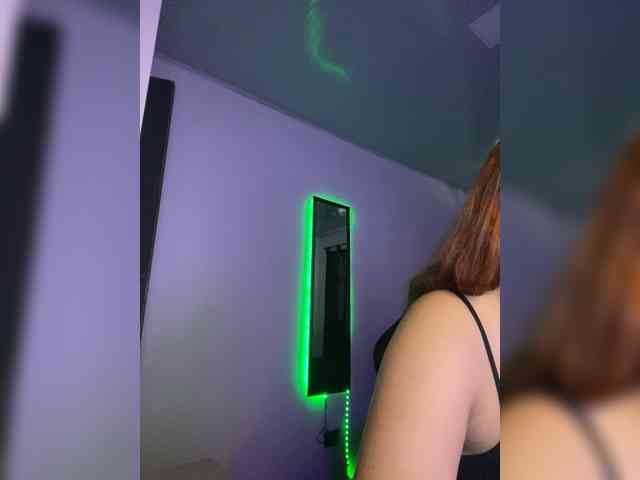 Allie-Rose webcam
