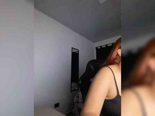 Allie-Rose Live Webcam on BongaCams