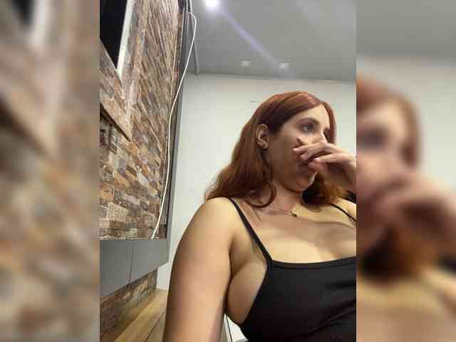 Allie-Rose webcam
