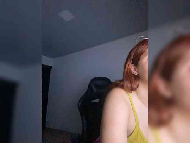 Allie-Rose webcam