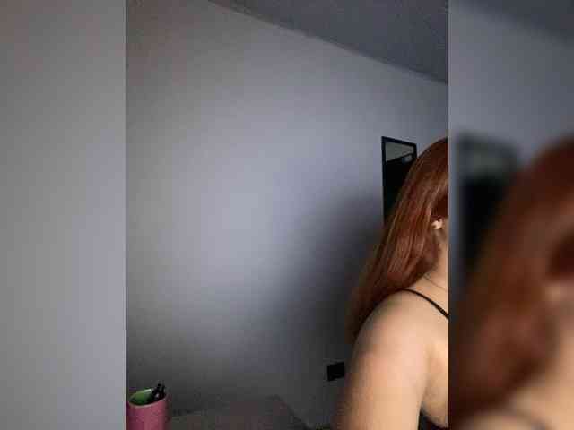Allie-Rose webcam