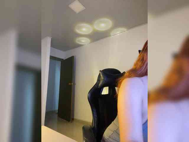 Allie-Rose webcam