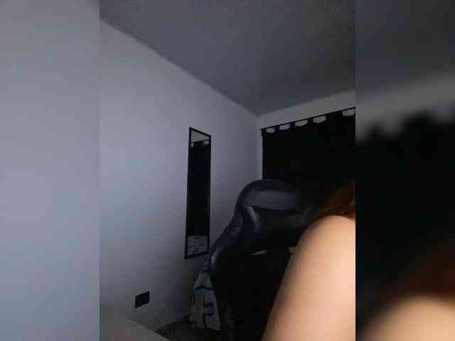 Allie-Rose webcam