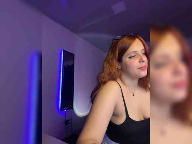 Allie-Rose webcam