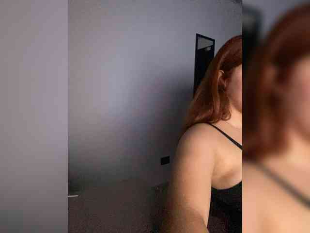 Allie-Rose webcam