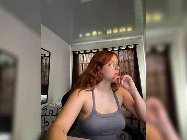 Allie-Rose webcam