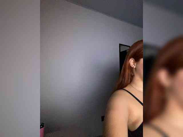 Allie-Rose webcam