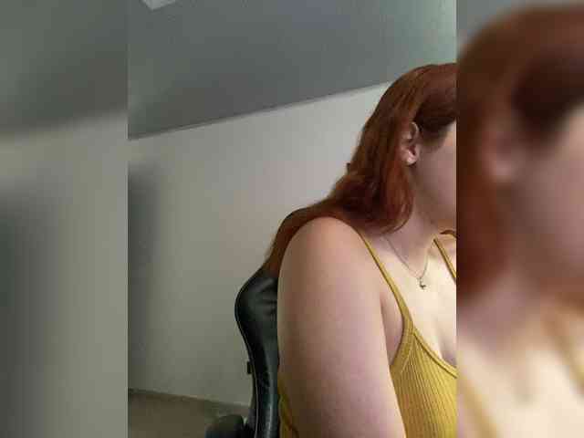 Allie-Rose webcam