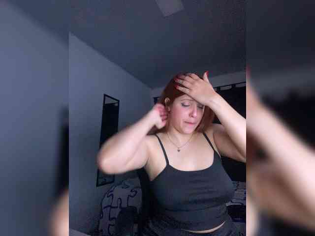Allie-Rose webcam