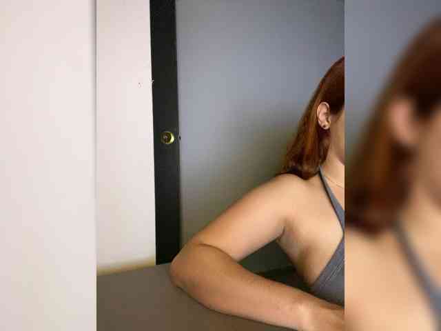 Allie-Rose webcam