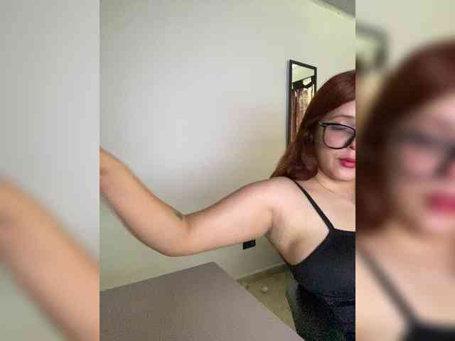 Allie-Rose webcam
