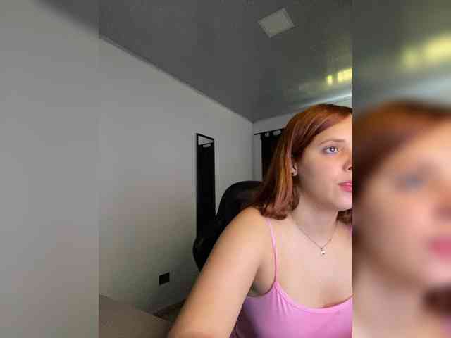 Allie-Rose webcam