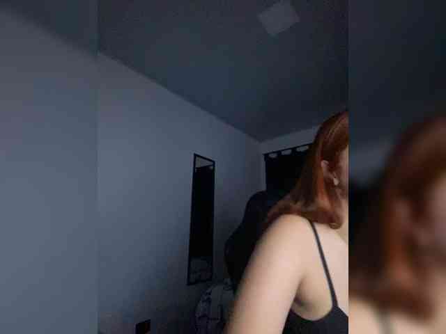 Allie-Rose Live Webcam on BongaCams