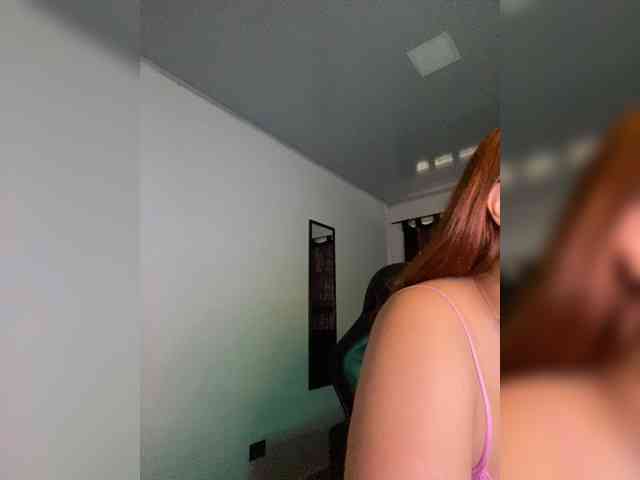 Allie-Rose webcam