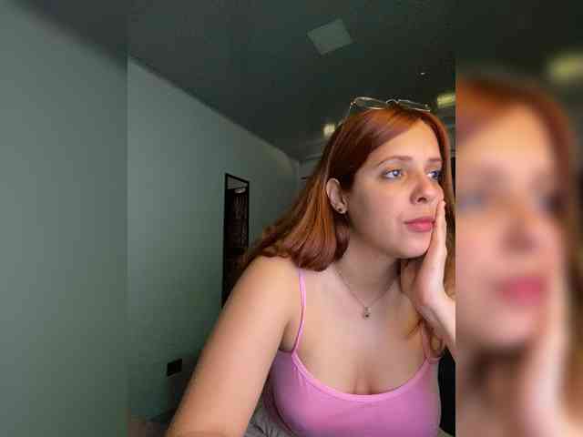 Allie-Rose webcam