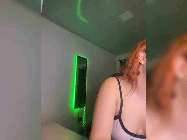 Allie-Rose webcam
