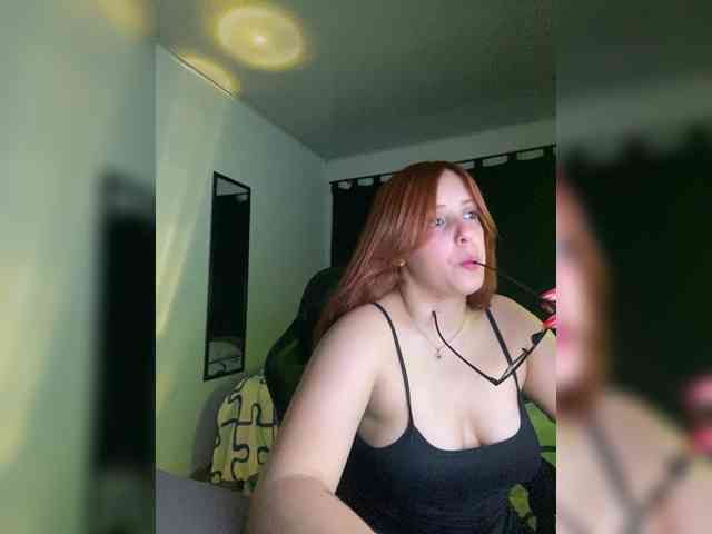 Allie-Rose webcam