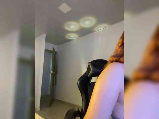 Allie-Rose webcam