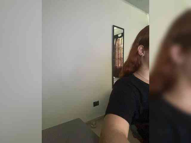 Allie-Rose webcam
