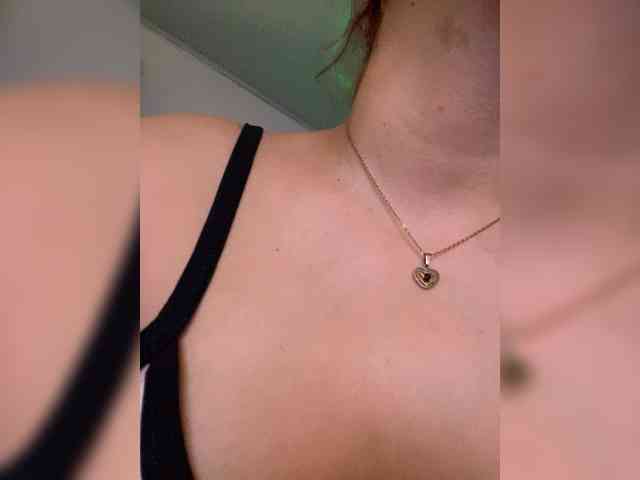 Allie-Rose webcam