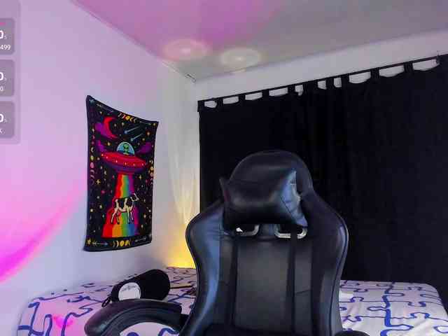 Allie-Rose webcam