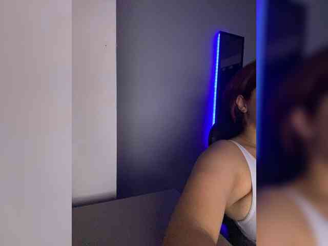 Allie-Rose webcam