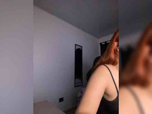 Allie-Rose webcam