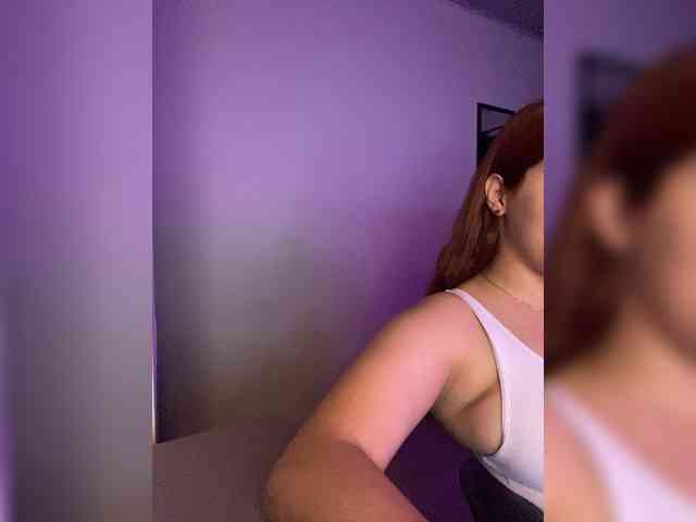 Allie-Rose webcam