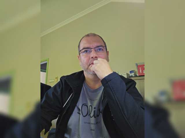 Andrew19005