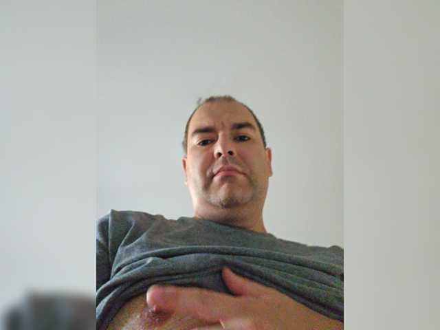 Andrew19005