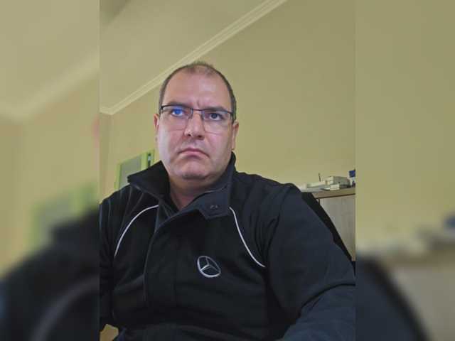 Andrew19005