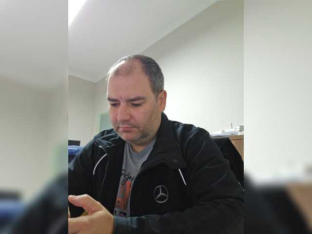 Andrew19005