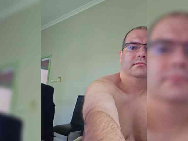 Andrew19005