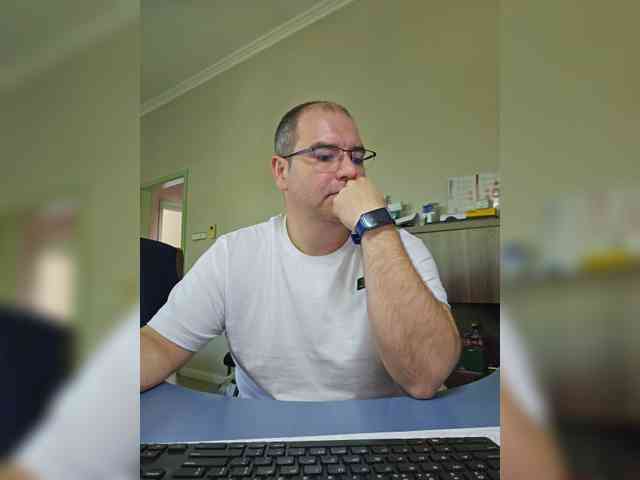 Andrew19005 Live Webcam on BongaCams