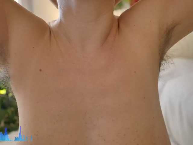 natural-hairy live cam on BongaCams