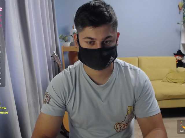 TomGuys live webcam show