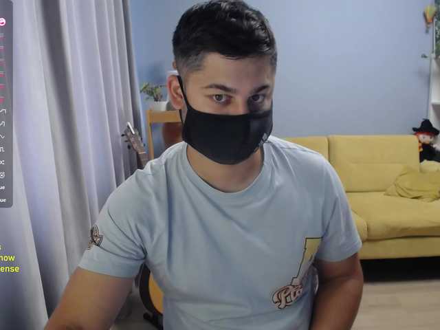 TomGuys live webcam show