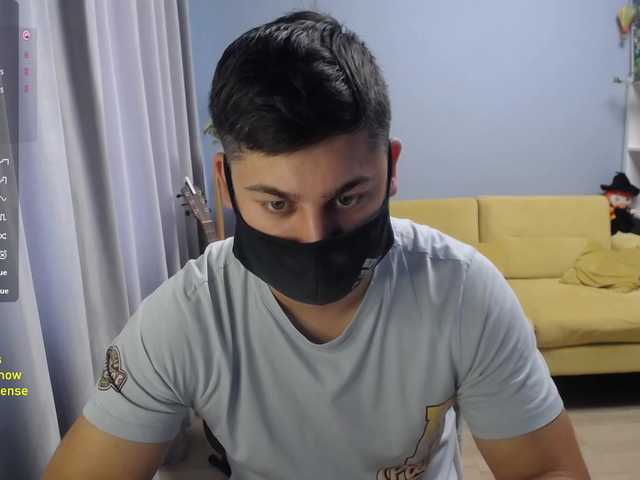 TomGuys live webcam show