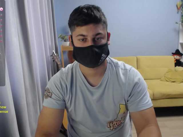 TomGuys live webcam show