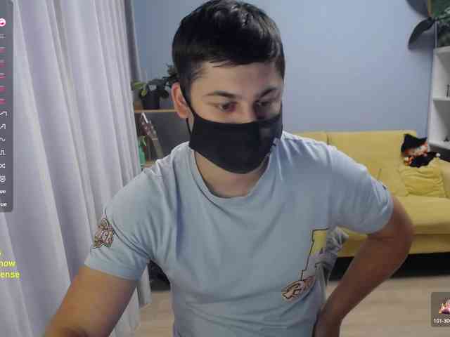 TomGuys Live Webcam on BongaCams