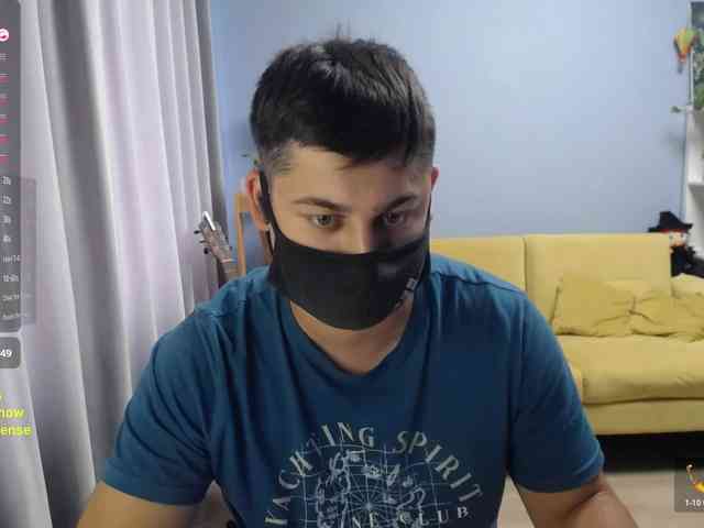 TomGuys Live Webcam on BongaCams