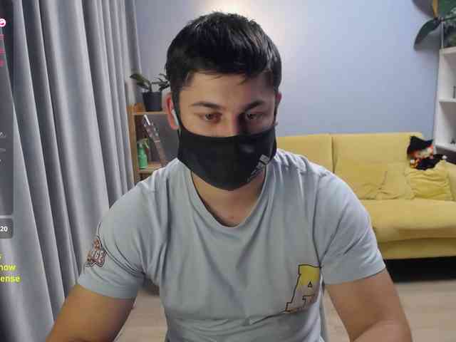 TomGuys Live Webcam on BongaCams
