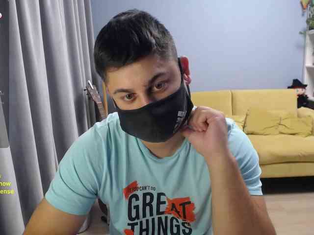 TomGuys Live Webcam on BongaCams