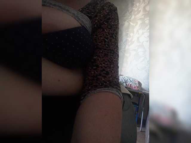 Milf_a live cam preview