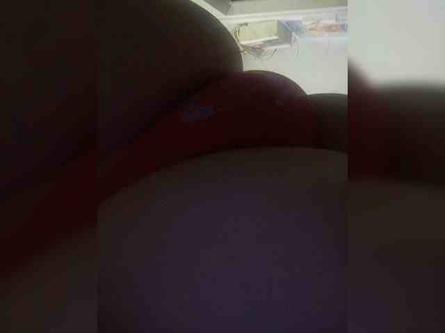 Milf_a webcam